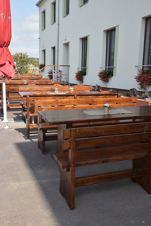 Jeleni Farma Jecmeniste Hotel Vrbovec Esterno foto
